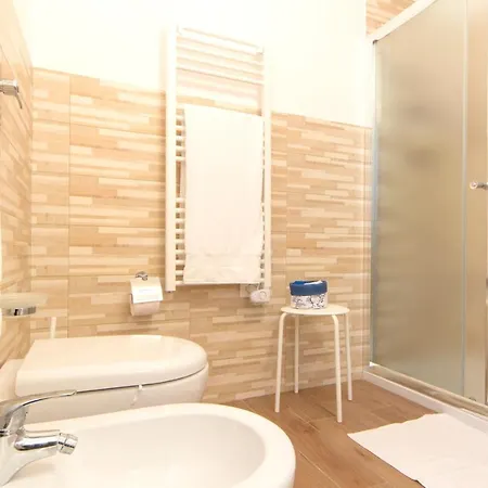 公寓 One Bedroom With View Balcony And Wifi At 5 Km Away From The *